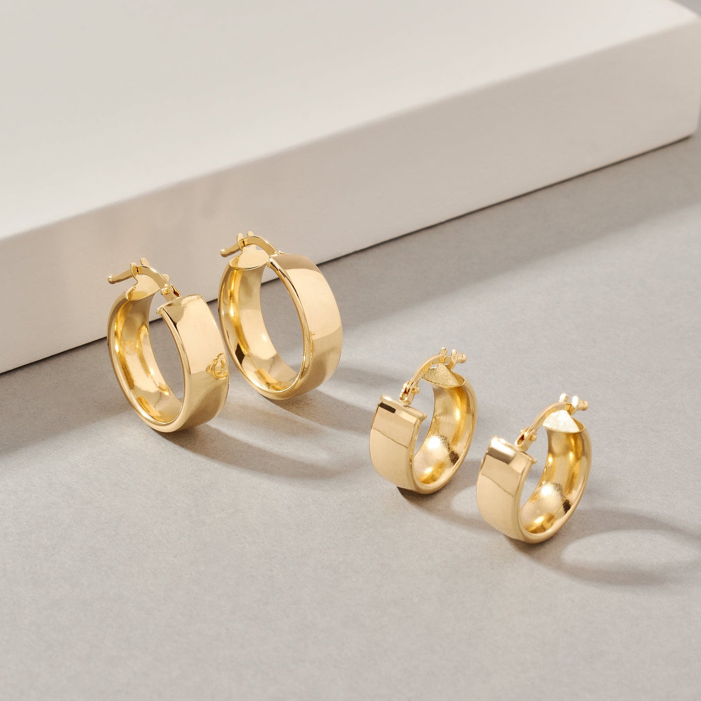 Argollas Oro 18k Cinta Grande 5.8mm