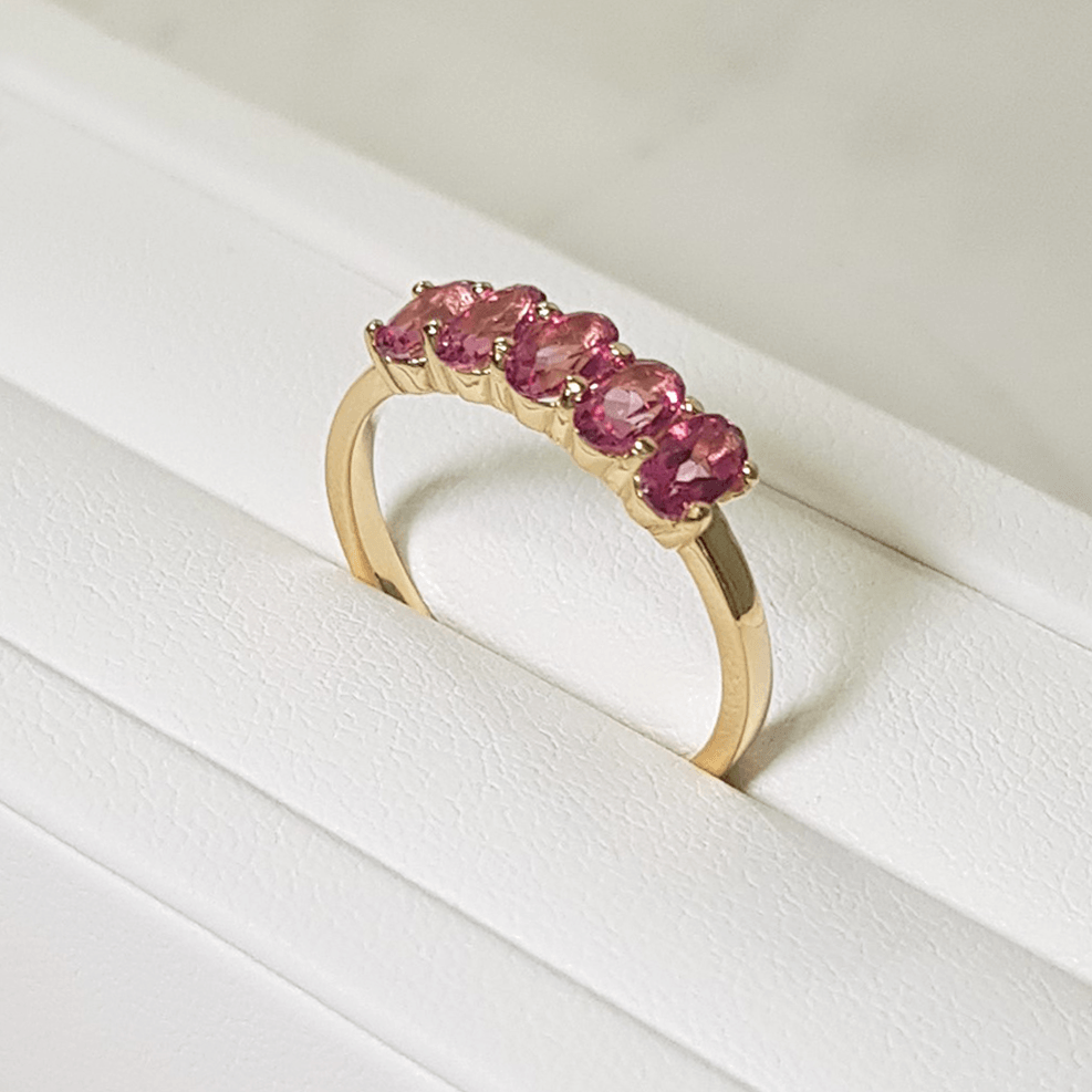 Anillo 5 Oval Oro 18k.