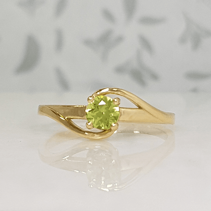 Sortija Peridot Cruzado